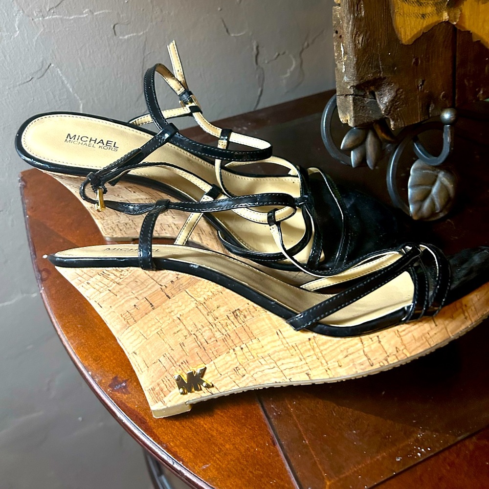 Michael kors wedges sz 7.5